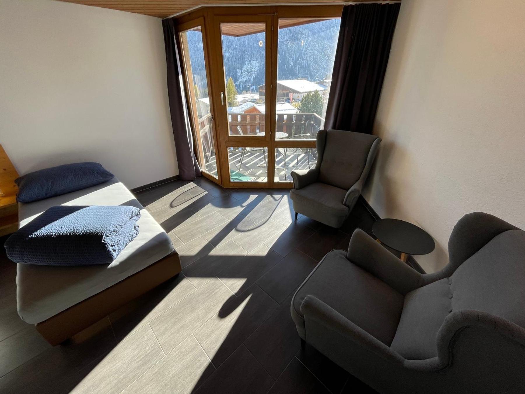 Catrina Hotel Дизентис Номер фото