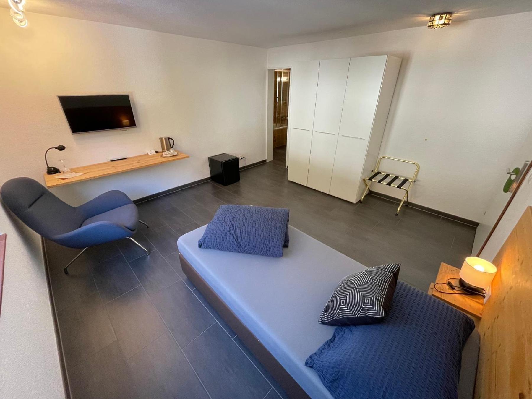 Catrina Hotel Дизентис Номер фото