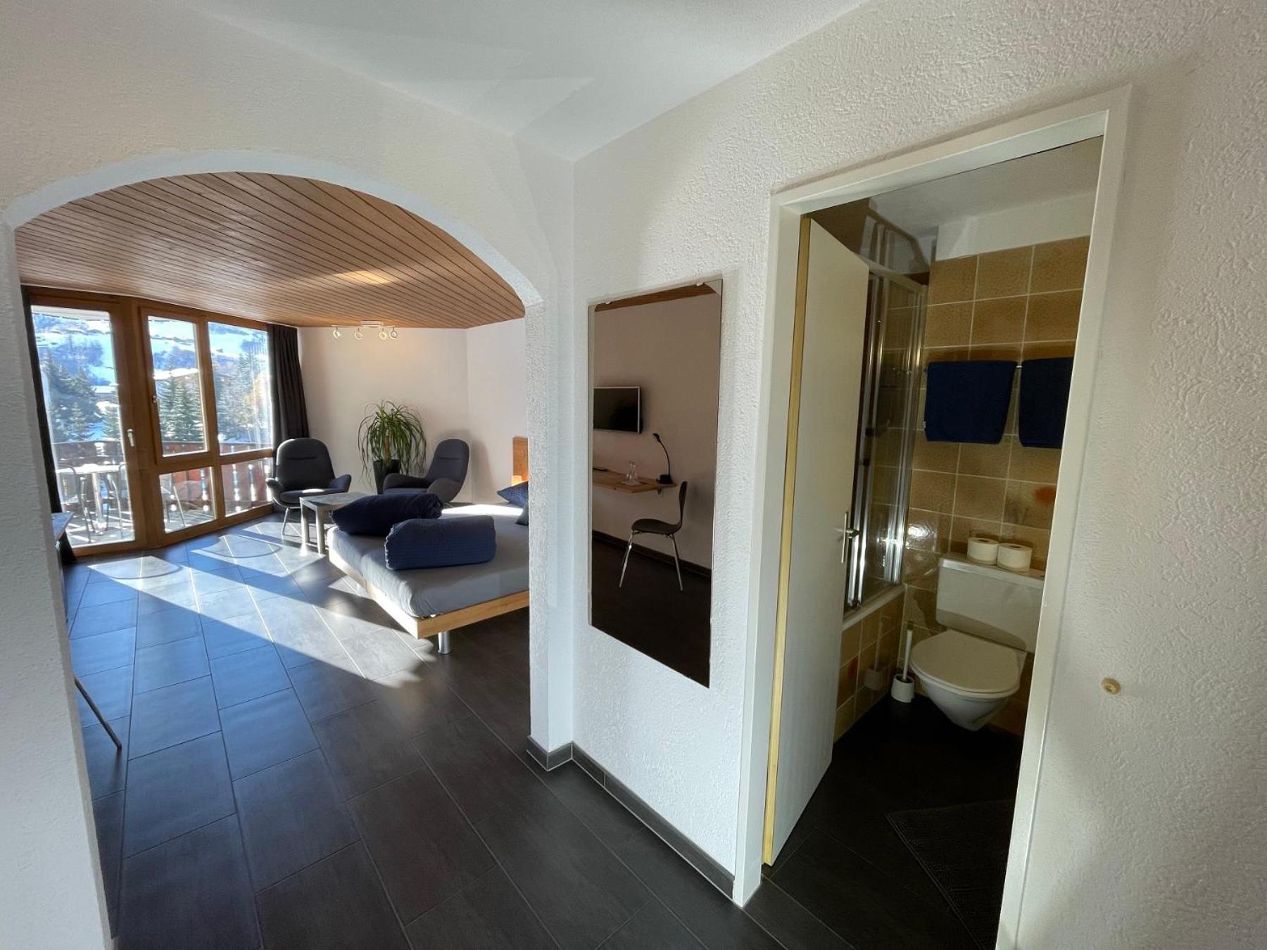 Catrina Hotel Дизентис Номер фото